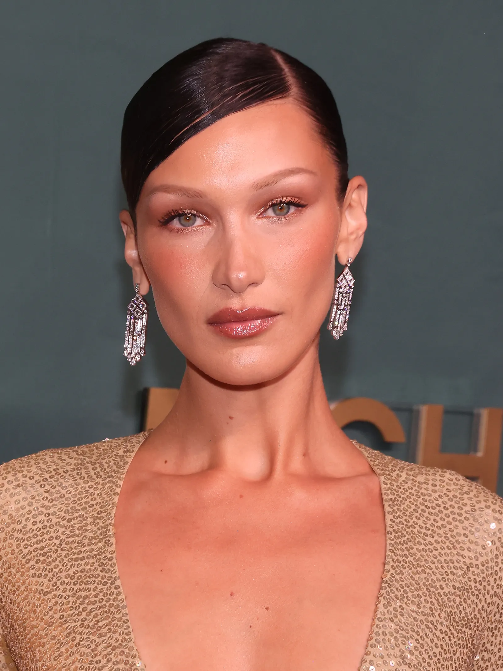 Bella Hadid-women and their pretties