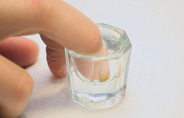 removal Of Acrylic Nails the usage of Acetone-unfastened Nail Polish