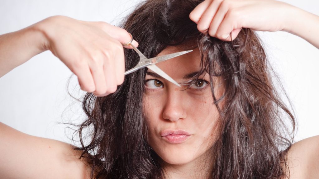 How-to-cut-your-own-hair